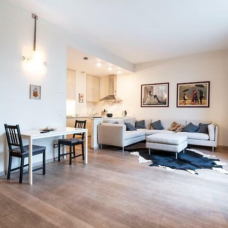 Santo Stefano Luxury Apartment 米兰 外观 照片