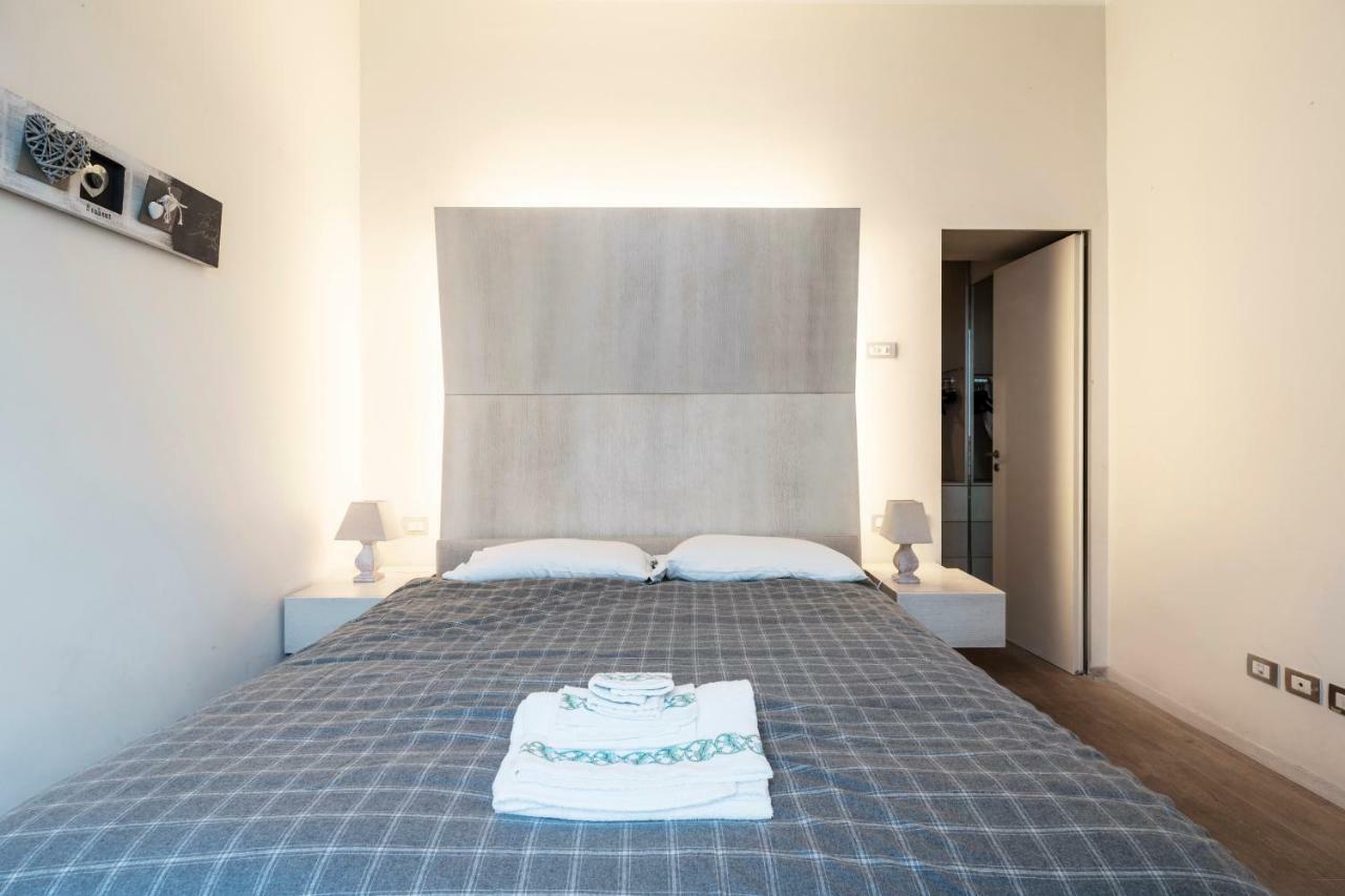 Santo Stefano Luxury Apartment 米兰 外观 照片