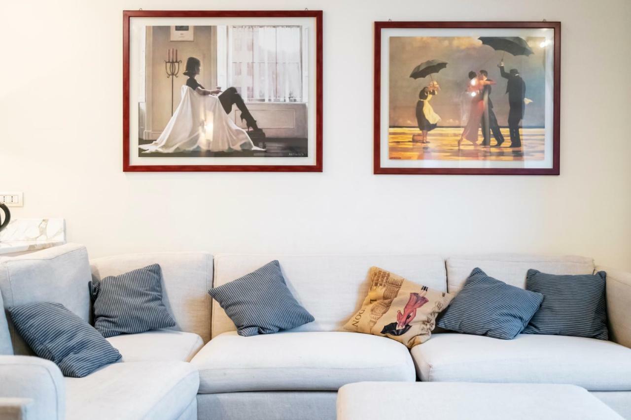 Santo Stefano Luxury Apartment 米兰 外观 照片