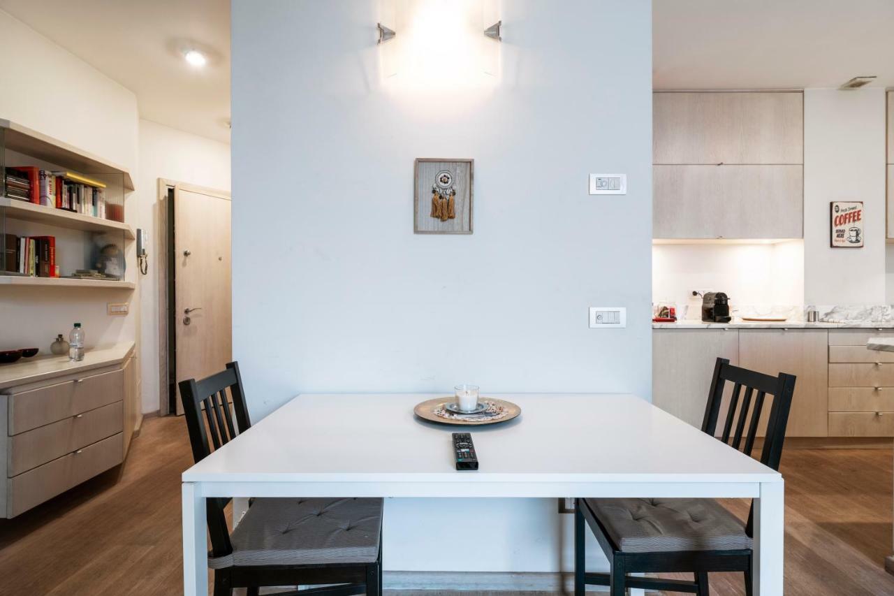 Santo Stefano Luxury Apartment 米兰 外观 照片