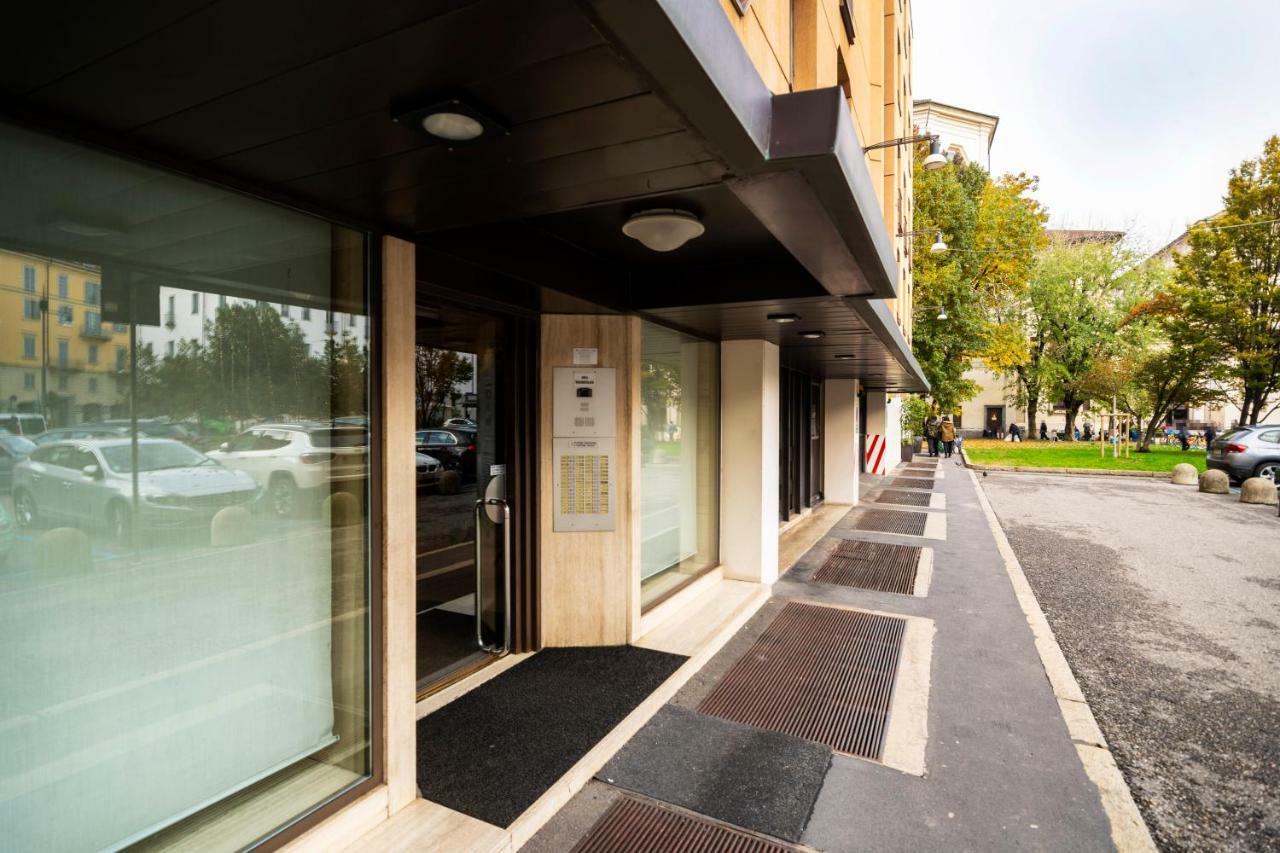 Santo Stefano Luxury Apartment 米兰 外观 照片